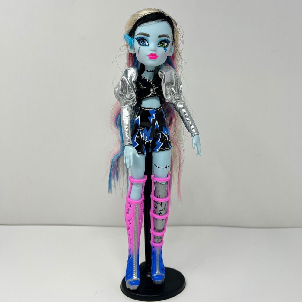 Monster High Frankie Stein G3 Amped Up Rocker Doll Blue Pink‎ Hair Silver Jacket